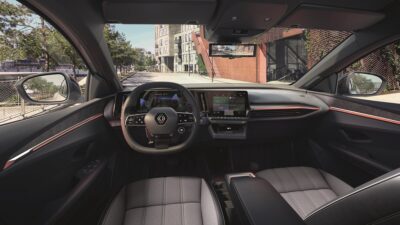 İSTANBUL (AA) – Renault'un elektrikli devriminde önemli bir adım olan