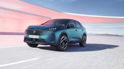 İSTANBUL (AA) – Peugeot, "Next Level" sloganıyla üretilecek yeni E-3008’in