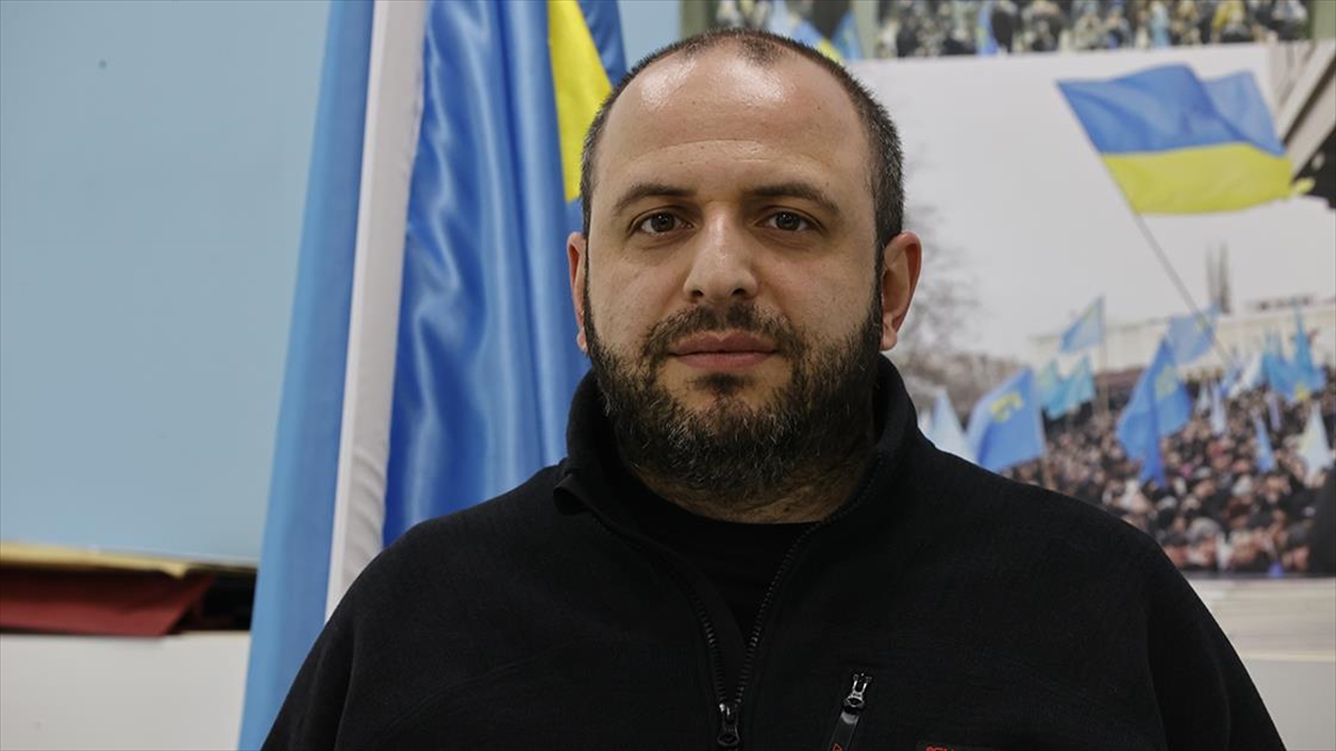 Ukrayna Devlet Başkanı Volodimir Zelenskiy, Kırım Tatar Türkü Rüstem Umerov'u
