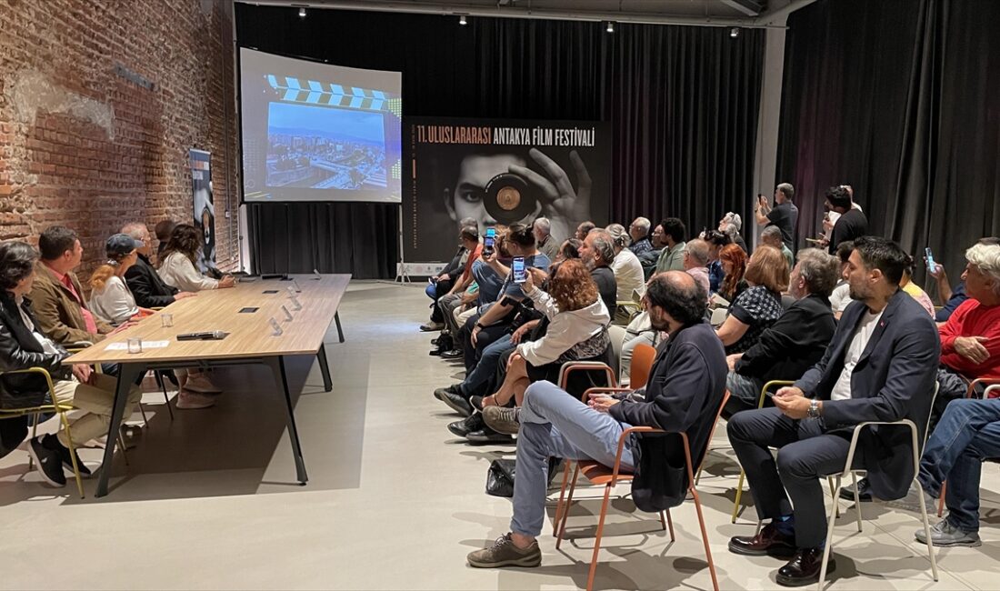 İSTANBUL (AA) – Feshane Artİstanbul’da festival Başkanı Mehmet Oflazoğlu, festival