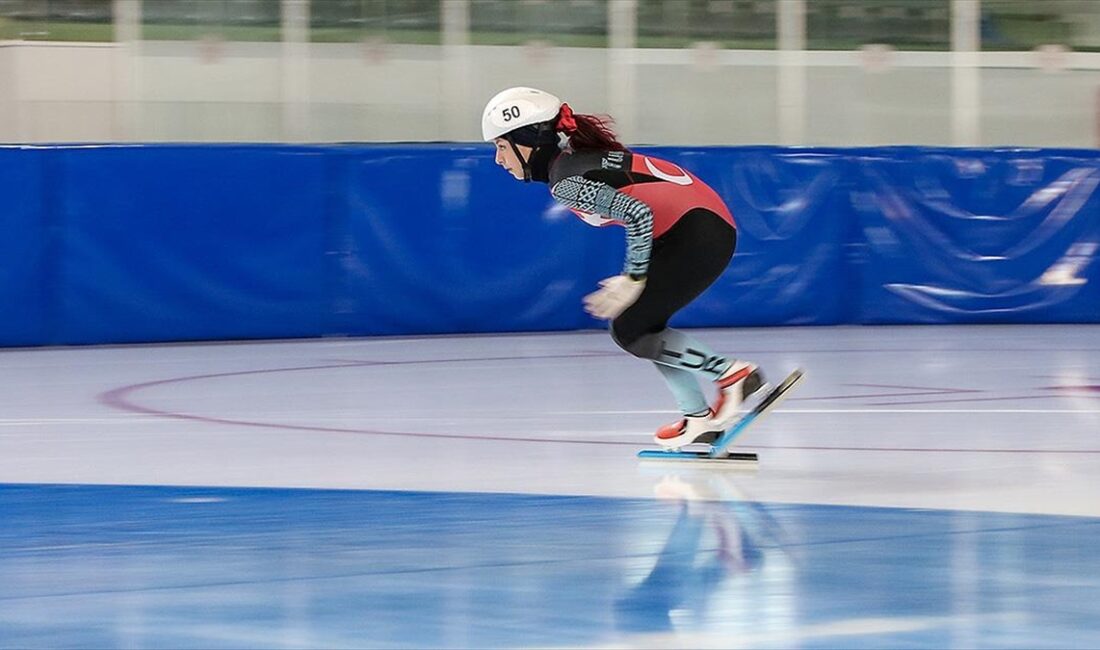 Erzurum'da 4 yaşında başladığı short trackta (sürat pateni) 9 Türkiye