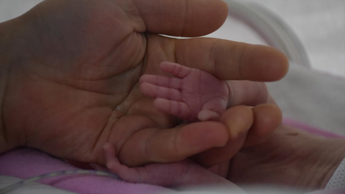 Dünya genelinde 2020'de tahminen 13,4 milyon bebeğin prematüre doğduğu ve