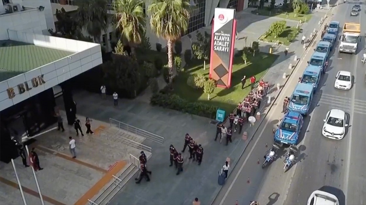 İçişleri Bakanı Ali Yerlikaya, 21 ilde düzenlenen uyuşturucu operasyonlarında 148