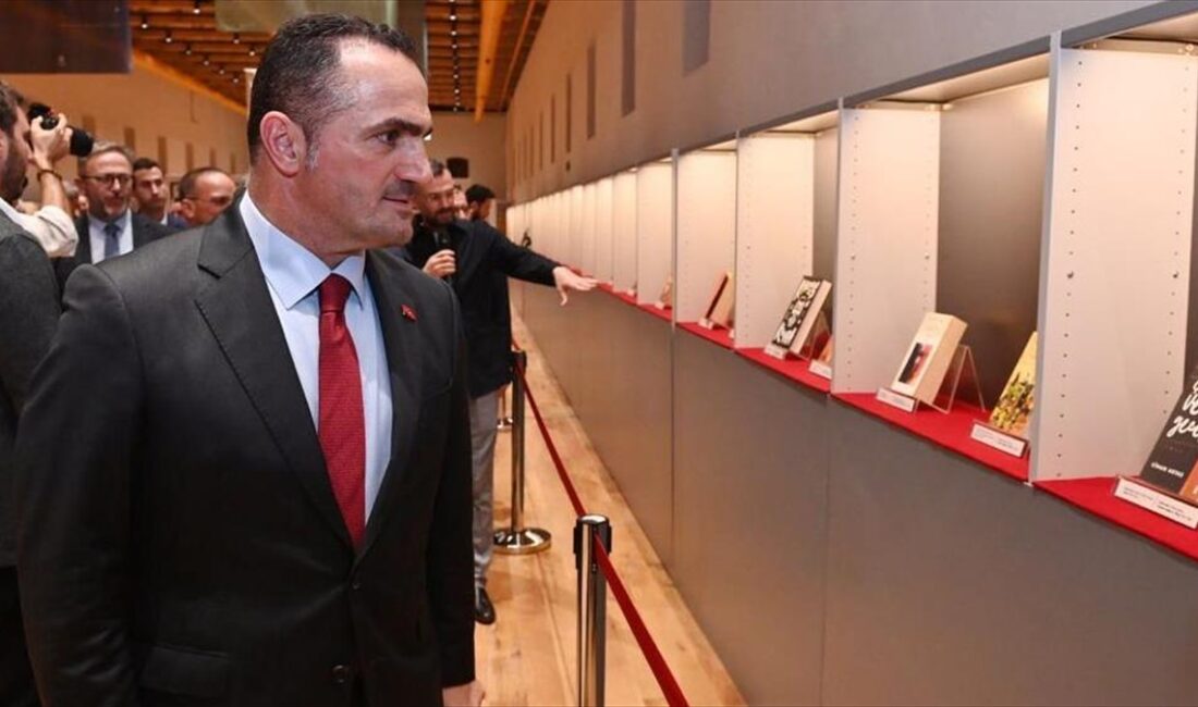 ISTANBUL (AA) – Hazırlanan yayınlar arasında “100 Yılın 100 Sanat