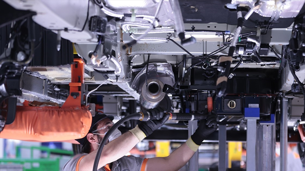 ABD'de Birleşik Otomotiv İşçileri Sendikasının (UAW), ülkedeki 3 otomobil üreticisine