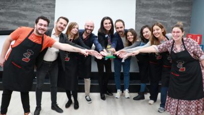 - Vestel Müşteri Hizmetleri, her yıl 16 farklı kategoride dağıtılan