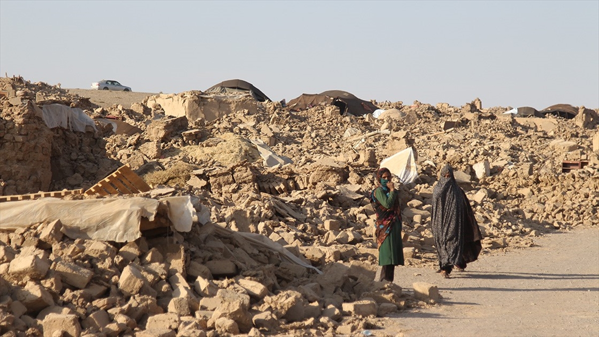 Afet ve Acil Durum Yönetimi (AFAD) Başkanlığı ekipleri, Afganistan'ın depremlerle