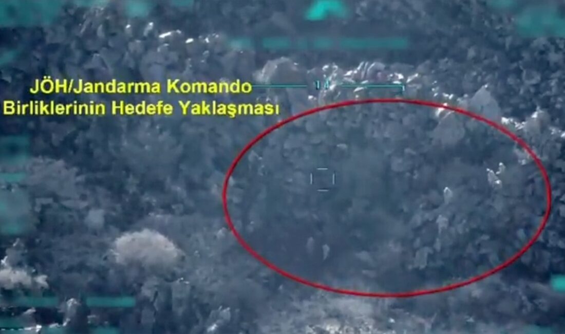 İçişleri Bakanlığına yönelik terör saldırısında aracı teröristler tarafından gasbedildikten sonra