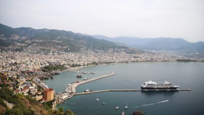 ANTALYA (AA) – MUSTAFA KURT – Antalya'nın Alanya ilçesinde kruvaziyer