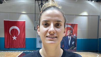 Antalya Büyükşehir Belediyespor Toroslar Basketbol'un takım kaptanı Özge Kavurmacıoğlu, "Her