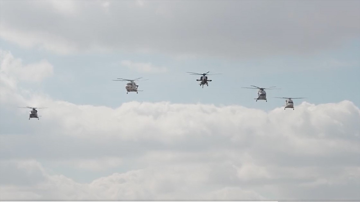 Cumhurbaşkanlığı Savunma Sanayii Başkanı Haluk Görgün'ün kokpitinde yer aldığı ATAK