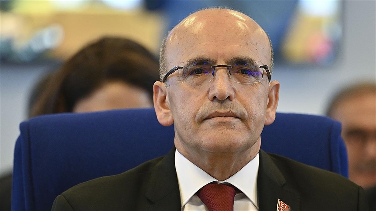 Hazine ve Maliye Bakanı Mehmet Şimşek, "Önümüzdeki dönemde para, maliye