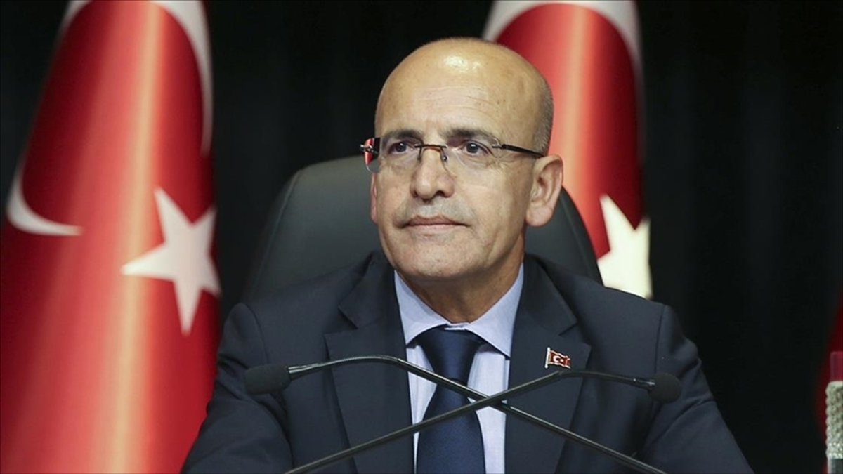 Hazine ve Maliye Bakanı Mehmet Şimşek, yabancı yatırımcılara Türkiye'nin ekonomi