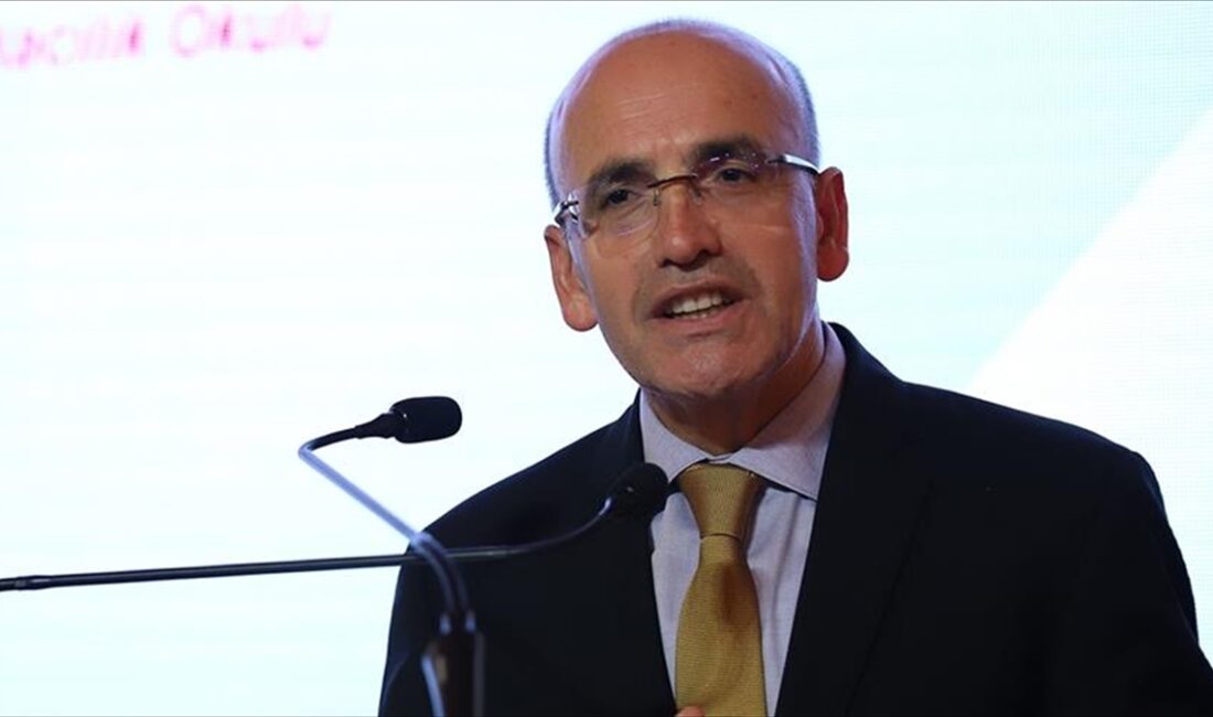 Hazine ve Maliye Bakanı Mehmet Şimşek, ihracatçıların ve reel sektörün
