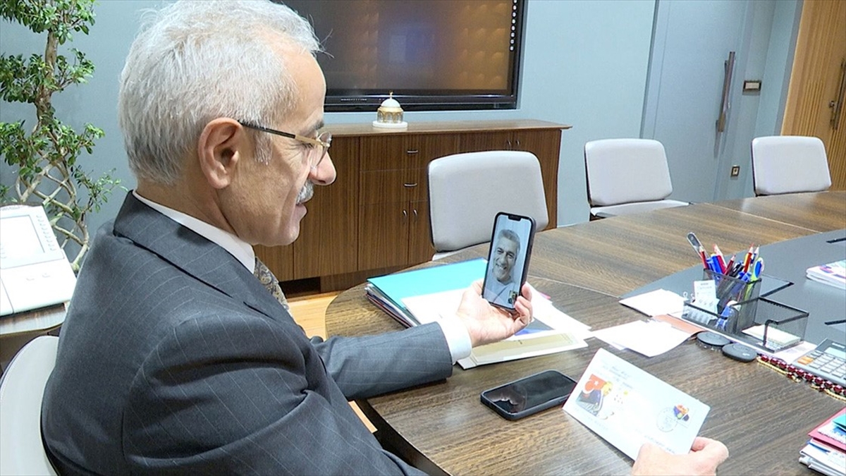 Ulaştırma ve Altyapı Bakanı Abdulkadir Uraloğlu, "Cumhuriyetimizin 100'üncü Yılına Mektup