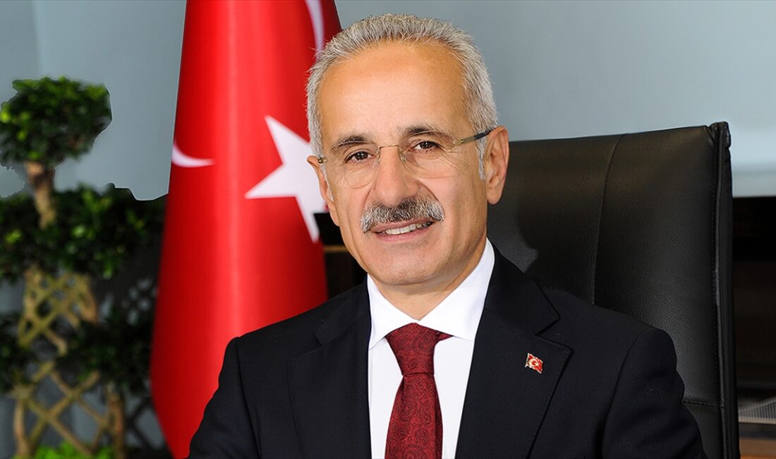 Ulaştırma ve Altyapı Bakanı Abdulkadir Uraloğlu, "Orta Koridor" ve "Kalkınma