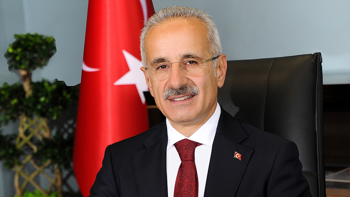 Ulaştırma ve Altyapı Bakanı Abdulkadir Uraloğlu, "Orta Koridor" ve "Kalkınma