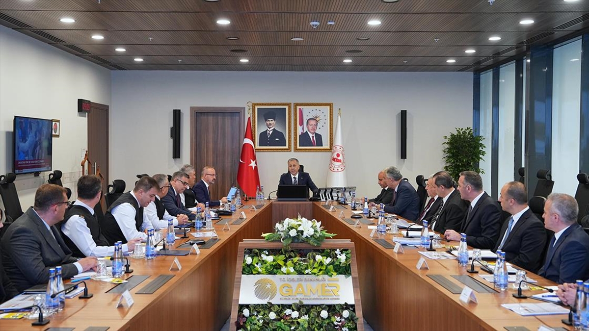 İçişleri Bakanı Ali Yerlikaya başkanlığında, Jandarma, Emniyet ve ilgili birim