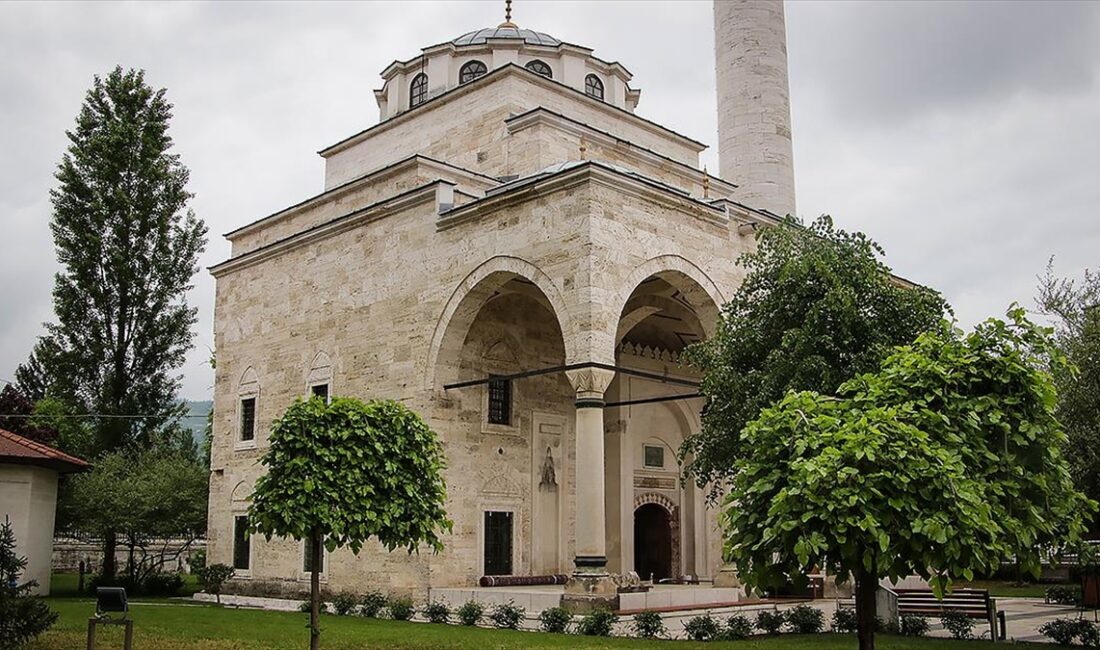 TİKA'nın Balkanlar'da amacı dışında kullanılan ve kaybolmaya yüz tutan camileri