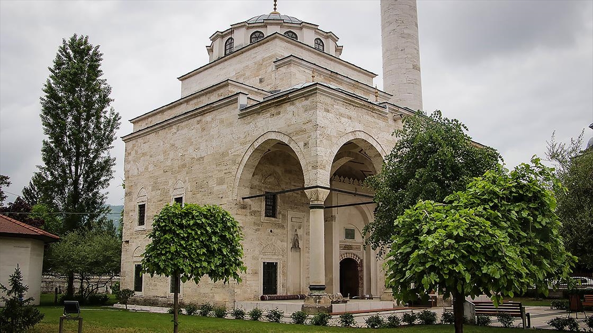 TİKA'nın Balkanlar'da amacı dışında kullanılan ve kaybolmaya yüz tutan camileri