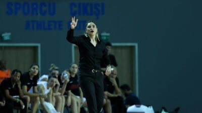 Antalya Büyükşehir Belediyespor Toroslar Basketbol, lider durumda bulunan Fransa ekibi