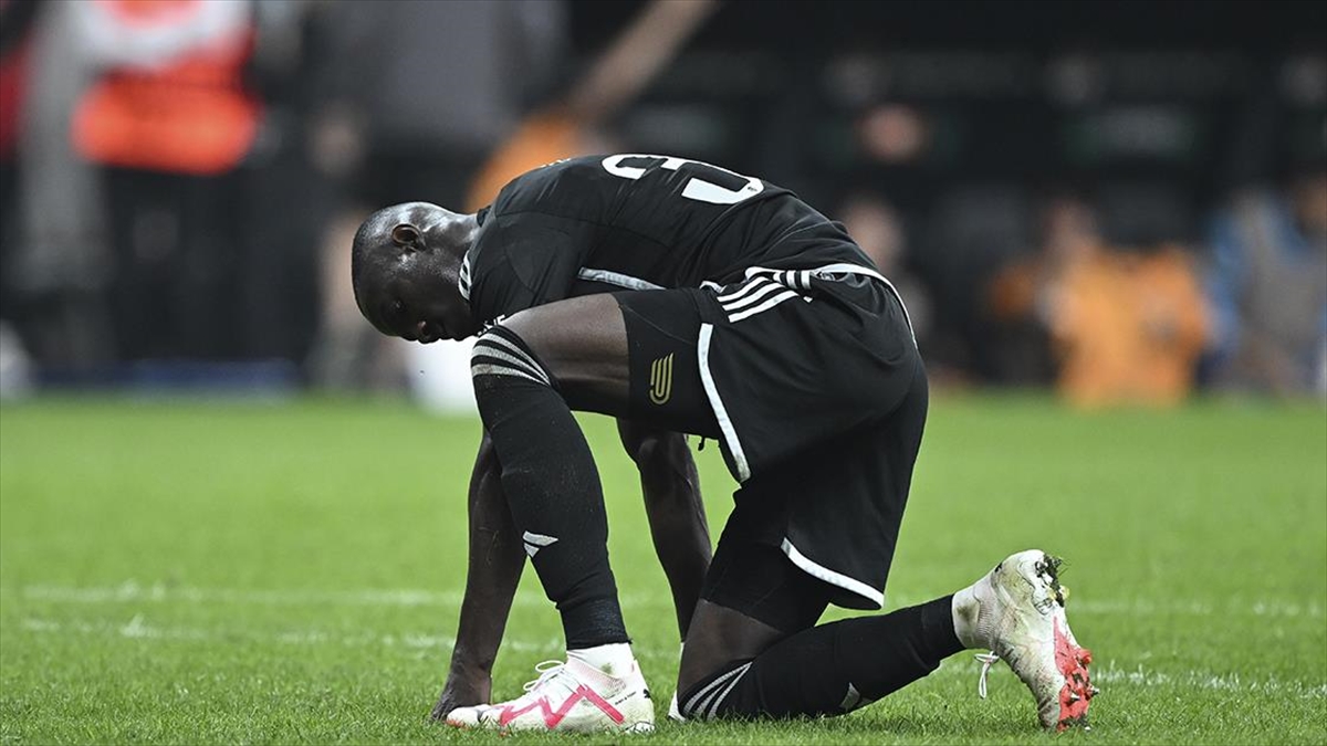 Beşiktaşlı futbolcu Eric Bailly'nin sağlık durumu hakkında açıklama yapıldı.