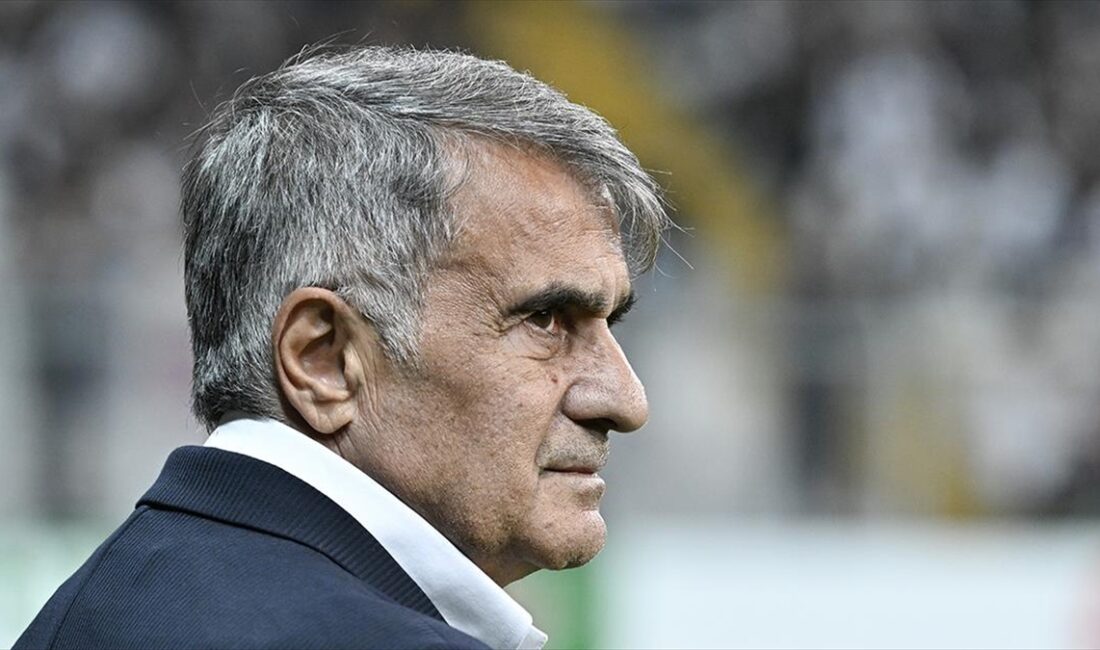 Beşiktaş Kulübü, teknik direktör Şenol Güneş'in görevinden ayrıldığını duyurdu.