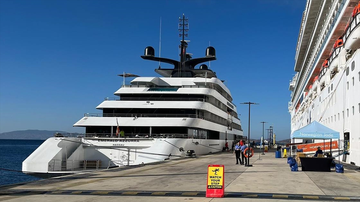 Bahamalar bayraklı kruvaziyer "Norwegian Jade", Muğla'nın Bodrum ilçesine yanaştı.