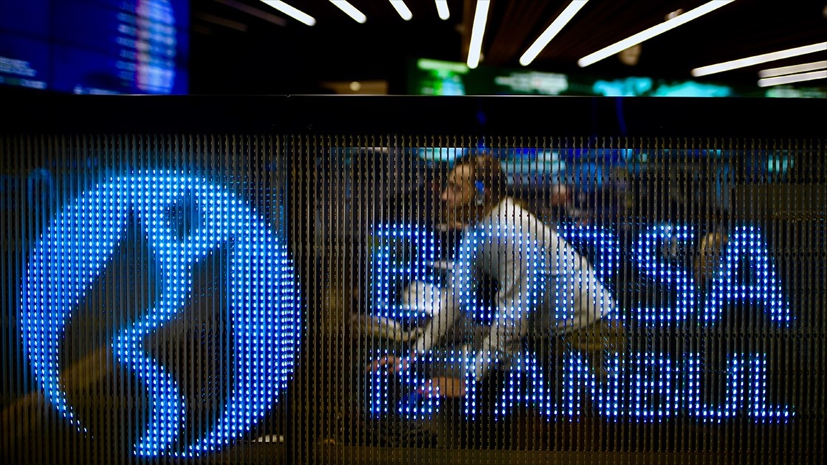 Borsa İstanbul'da BIST 100 endeksi, yüzde 0,08 değer kazanarak günü