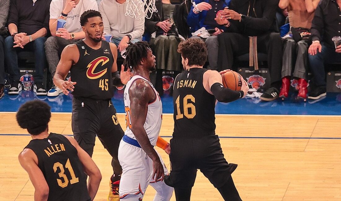 Amerikan Basketbol Ligi'nde (NBA) Houston Rockets, milli oyuncu Alperen Şengün'ün