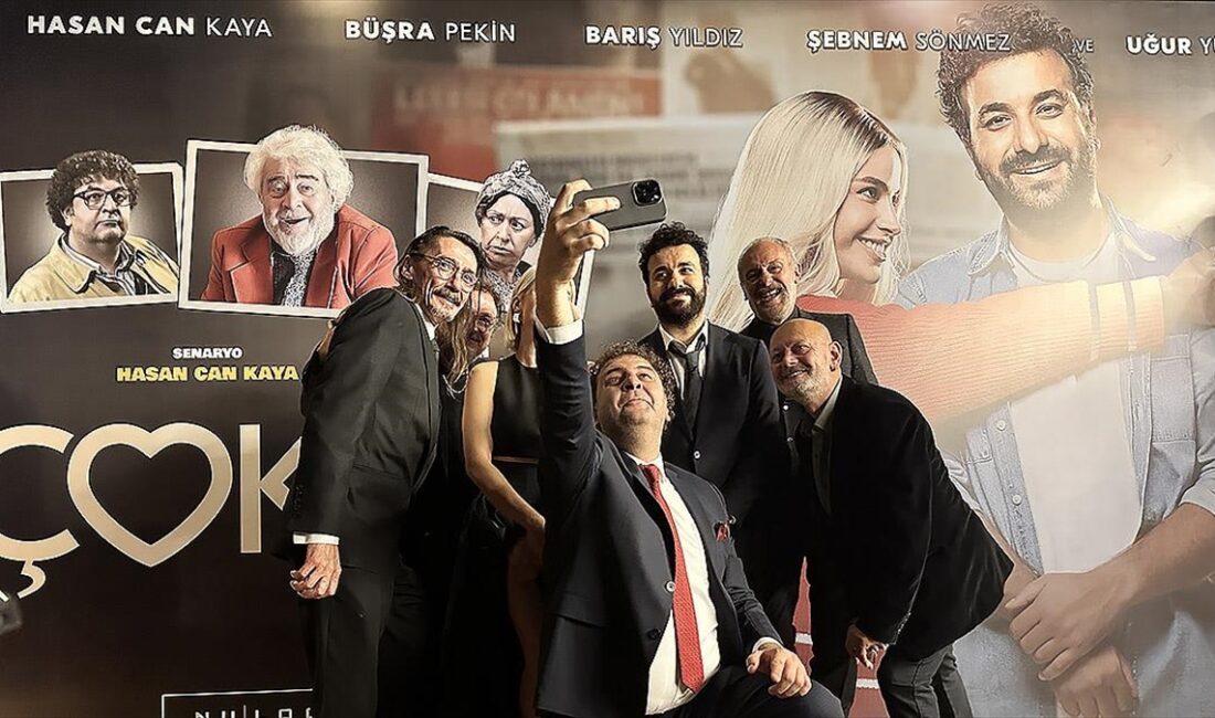 Başrollerini Büşra Pekin ve Hasan Can Kaya'nın paylaştığı, 27 Ekim'de