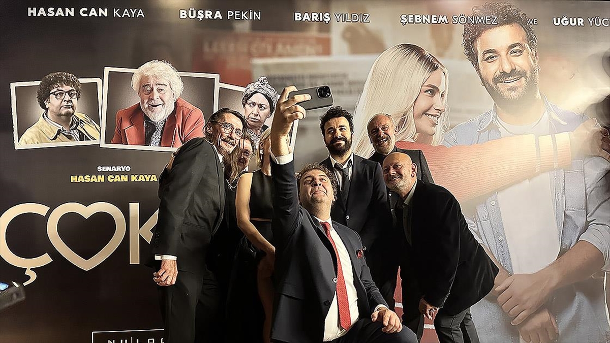 Başrollerini Büşra Pekin ve Hasan Can Kaya'nın paylaştığı, 27 Ekim'de