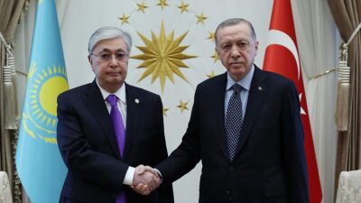 İki lider, görüşmede, Kazakistan'da gerçekleşecek Türk Devletleri Teşkilatı Devlet Başkanları