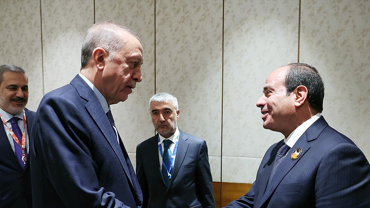 Cumhurbaşkanı Erdoğan, Mısır Cumhurbaşkanı Sisi ile telefonda görüştü. Görüşmede İsrail-Filistin