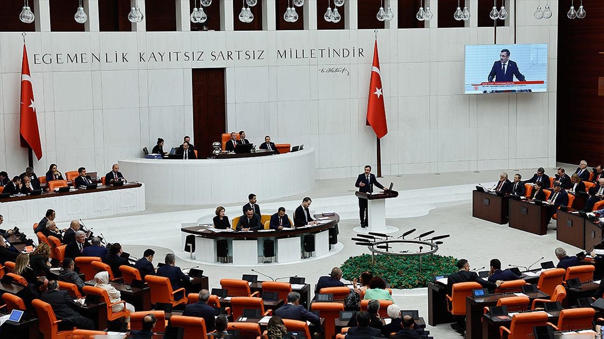 Cumhurbaşkanı Yardımcısı Cevdet Yılmaz, "Makroekonomik istikrarın güçlendirilmesine yönelik öncelikli hedefimiz,