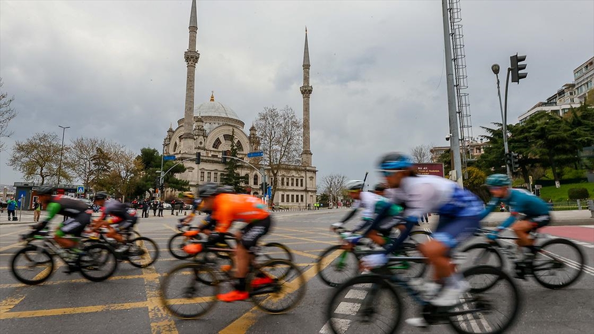 Türkiye Bisiklet Federasyonu Başkanı Emin Müftüoğlu, bisiklette tarihi bir yıl