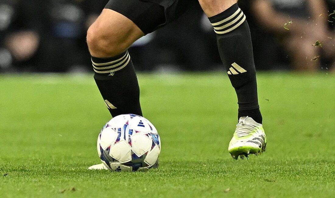 UEFA Şampiyonlar Ligi'nde 2023-24 sezonunun ikinci haftası oynanan iki maçla