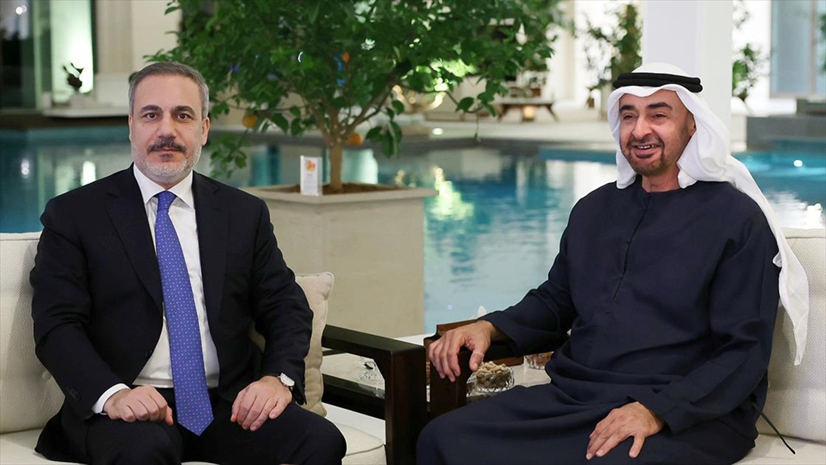 Dışişleri Bakanı Hakan Fidan, Abu Dabi'de Birleşik Birleşik Arap Emirlikleri