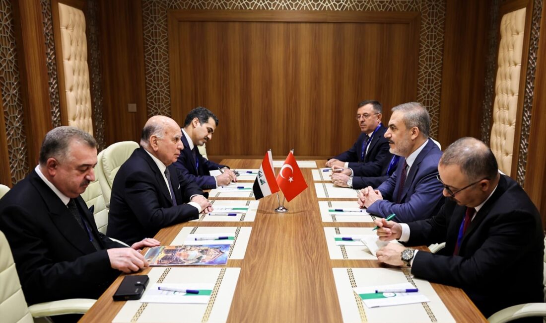 Dışişleri Bakanı Hakan Fidan, Suudi Arabistan'ın Cidde kentinde Irak Dışişleri