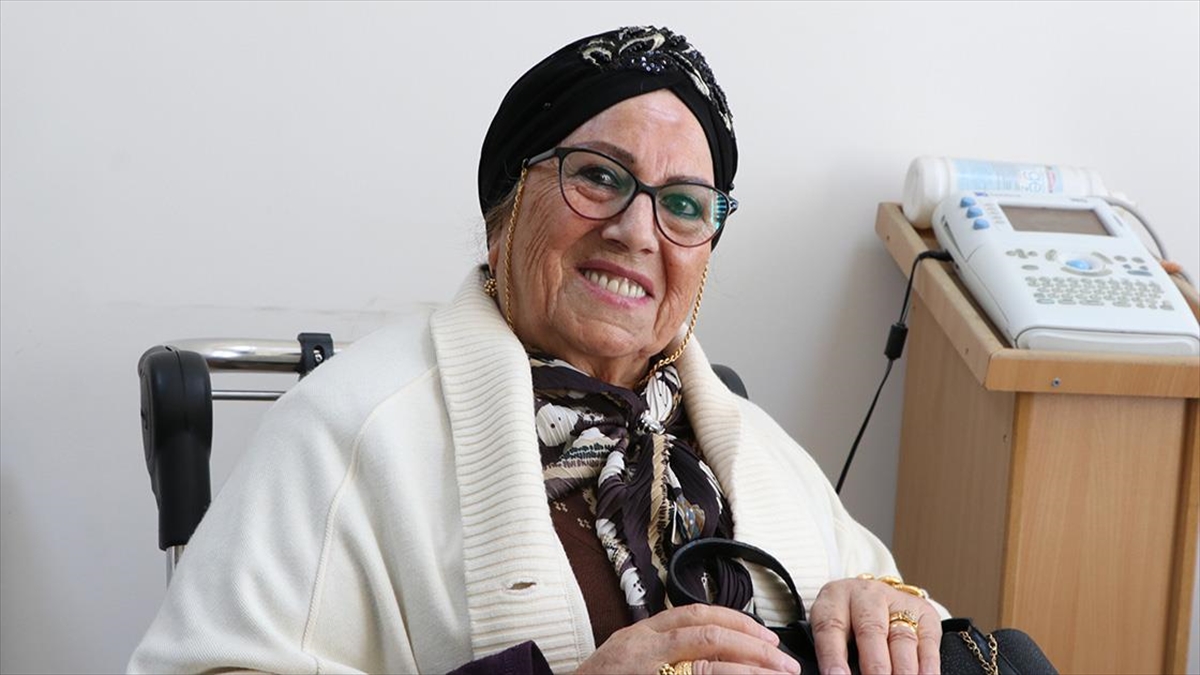 Erzurum'da göğsünde kitle fark eden 75 yaşındaki "Süslü Meloş" lakaplı