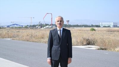 Ulaştırma ve Altyapı Bakanı Abdulkadir Uraloğlu, yaklaşık 298 milyon avro
