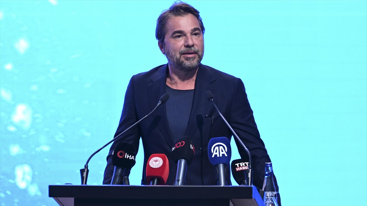 Oyuncu Engin Altan Düzyatan, "Yemeklerde kullandığımız sudan, öz temizliğimiz ve