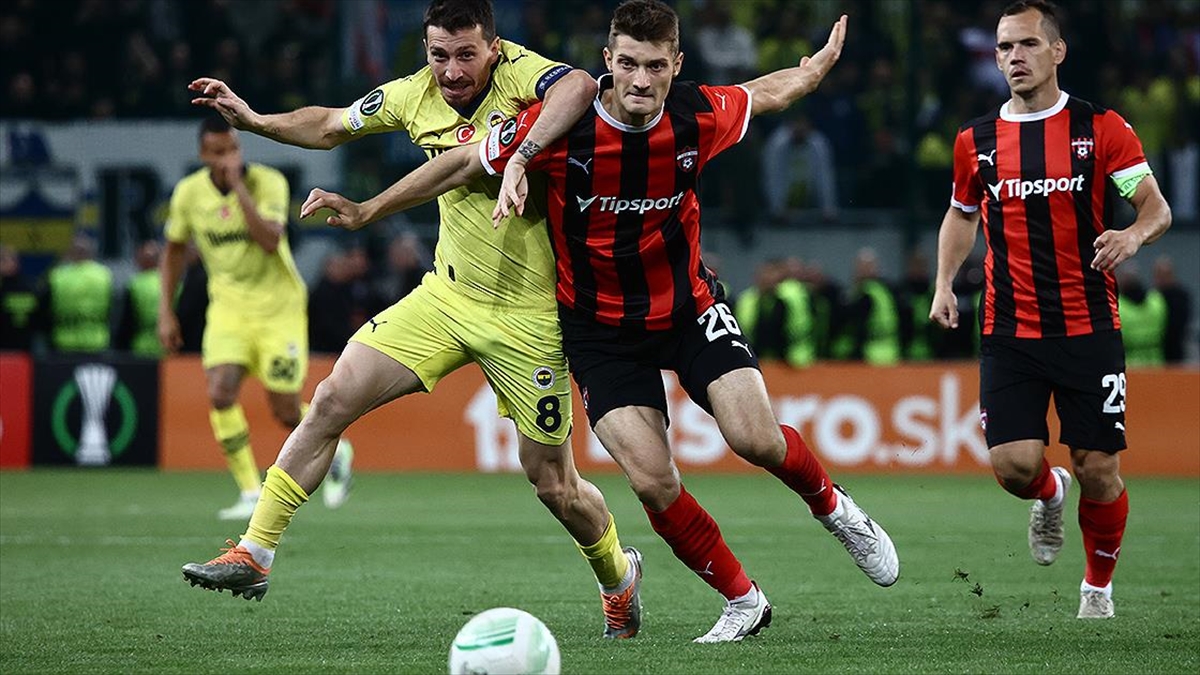 UEFA Avrupa Konferans Ligi H Grubu ikinci maçında deplasmanda Slovakya'nın