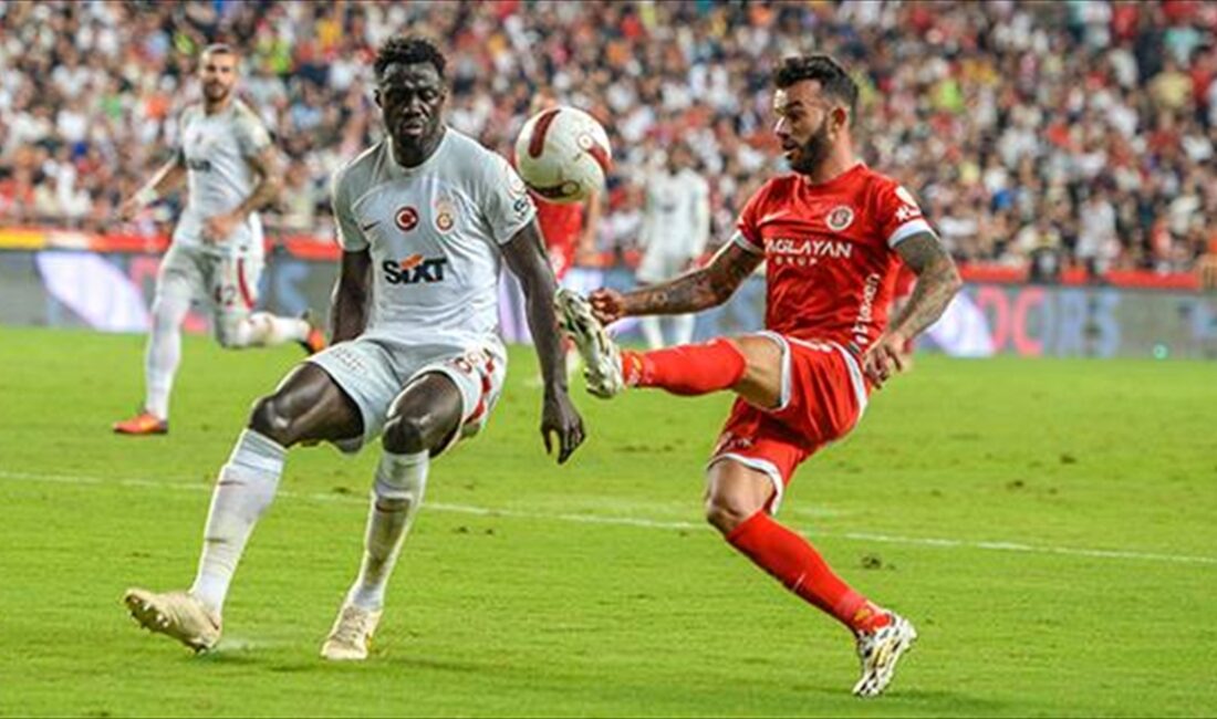 Sarı-kırmızılı takım, Süper Lig'in 8. haftasında Bitexen Antalyaspor'u 2-0 yenerek