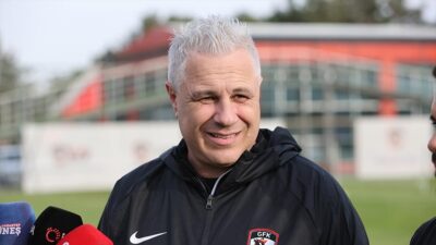 Trendyol Süper Lig ekiplerinden Gaziantep FK'de teknik direktör Marius Sumudica,