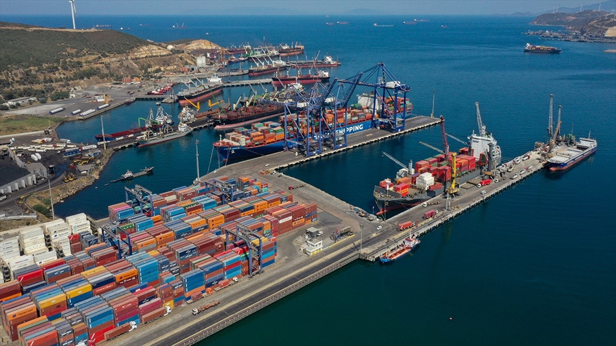Türkiye'de deniz yoluyla yapılan ihracat, navlun fiyatlarının da düşük seyrettiği