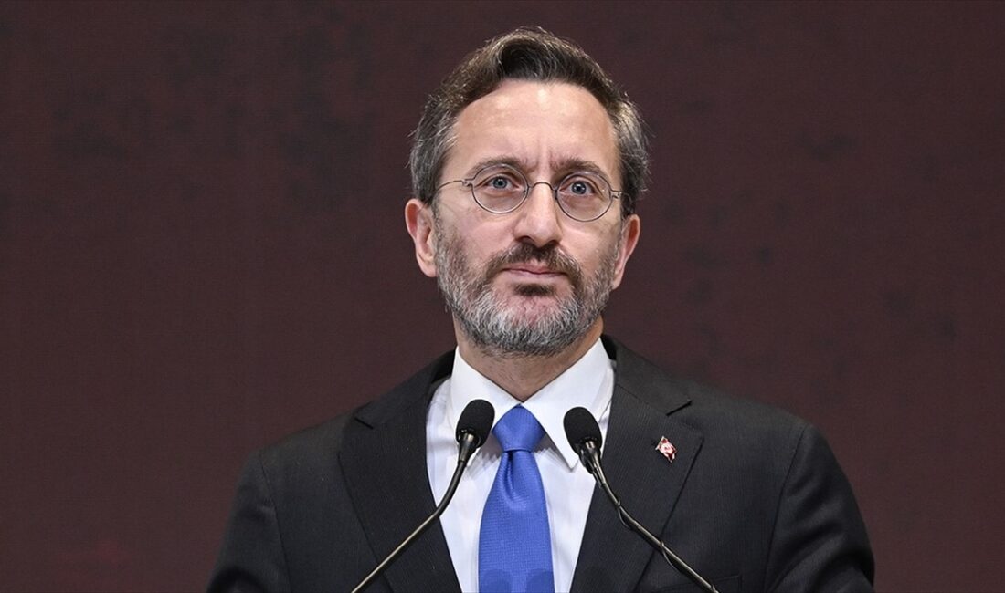 Cumhurbaşkanlığı İletişim Başkanı Fahrettin Altun, Almanya'da düzenlenecek 2024 Avrupa Futbol