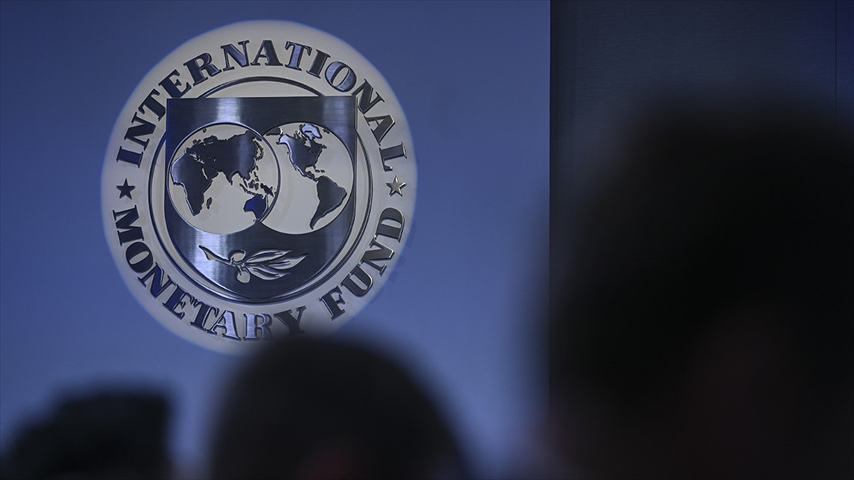 Uluslararası Para Fonu (IMF), küresel ekonomik büyüme beklentisini bu yıl