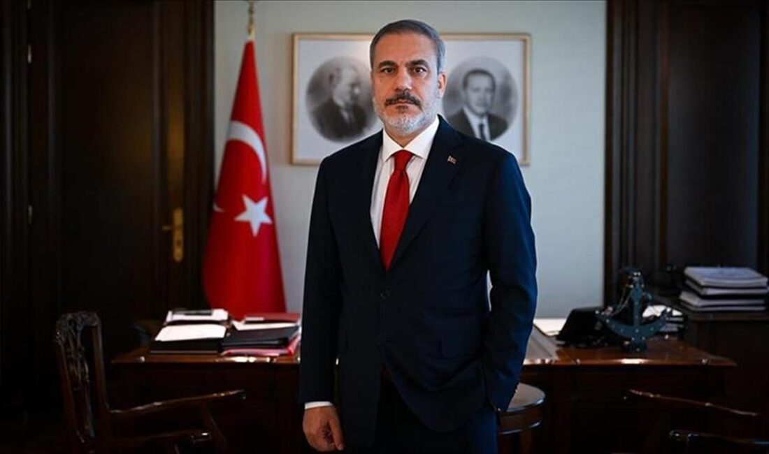 Irak Başbakanı Askeri Sözcüsü General Yahya Resul, Başbakan Muhammed Şiya