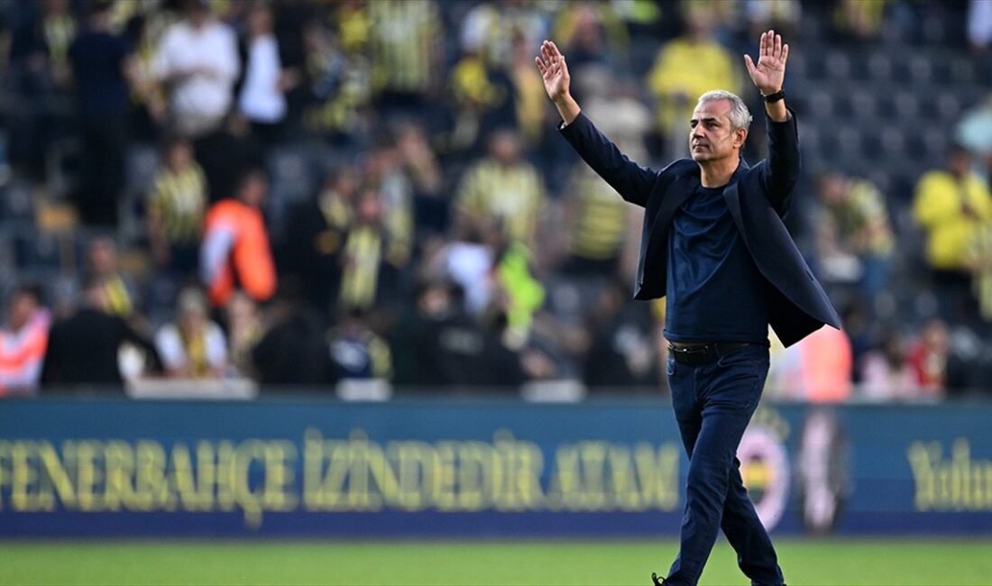 Fenerbahçe'nin deneyimli teknik direktörü İsmail Kartal, bu sezon 4 kupayı